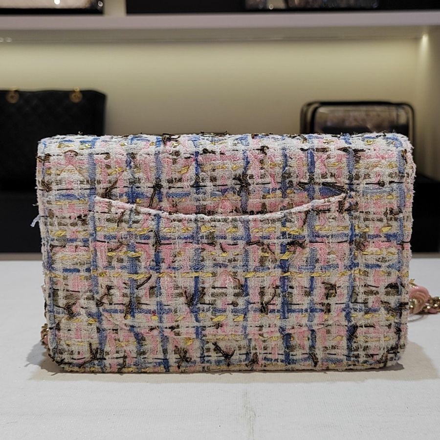 Chanel香奈兒限量款粉藍色毛呢woc包單肩包斜挎包鏈條包,尺寸:20x4x12-1