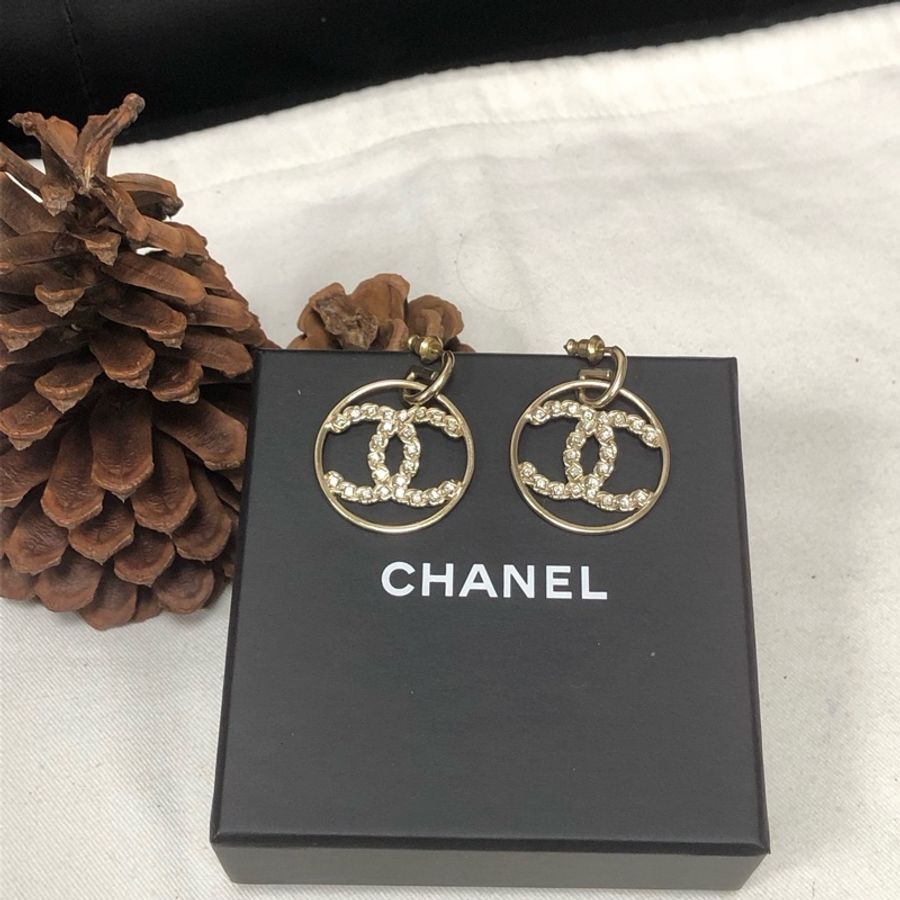 【撿漏價Full Set適合送禮👍🏻全網最便宜💫】Chanel/香奈兒 經典雙C Logo 耳飾 保值款-1