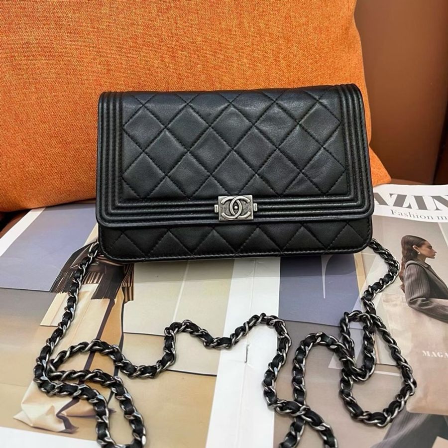 Chanel香奈兒leboy 黑銀woc 20開 護理-0