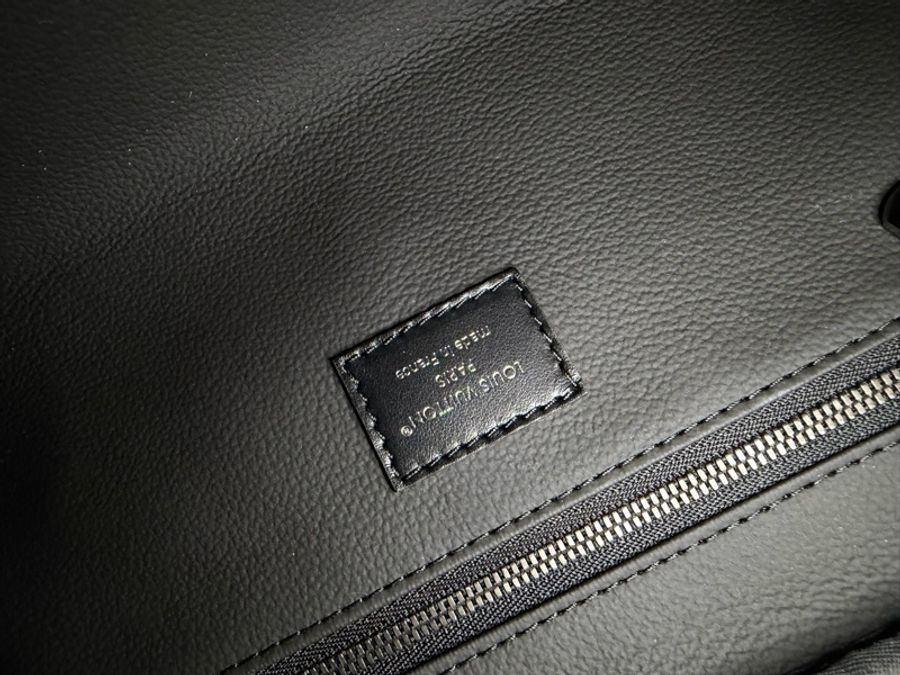 LV Dopp Kit-4