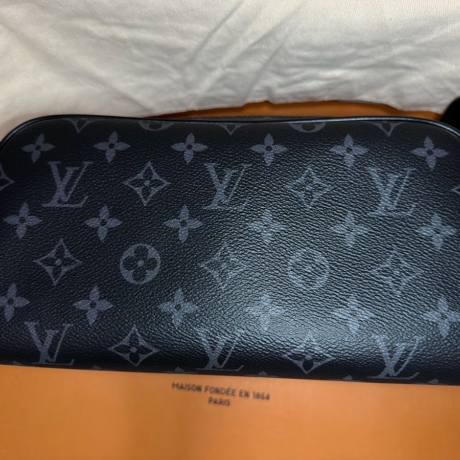 LV Dopp Kit-6