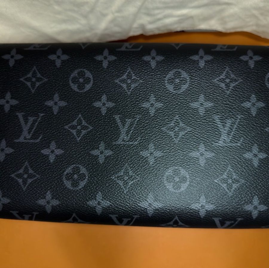 LV Dopp Kit-7