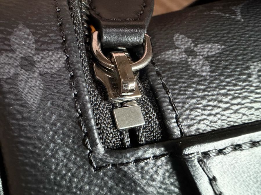 LV Dopp Kit-12
