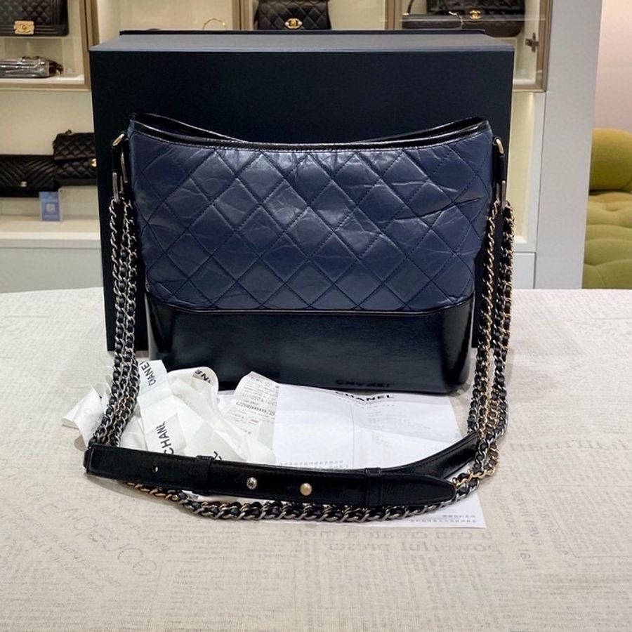 Chanel香奈兒 中號流浪包 鐳射26開， 男女同款 明星單品-0