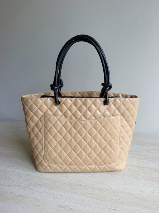 Chanel香奈兒康鵬托特包 奶茶色拼黑色 10開 經典菱格紋 大雙C logo 底長30cm-1