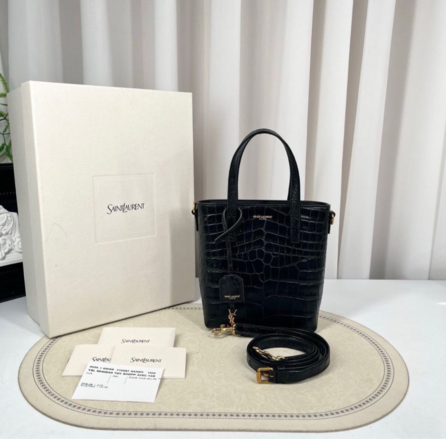 【閒置超新🤩絕不撞包✨全網最低價‼️】YSL 芯片款 黑金鰐魚壓紋mini托特水桶包-3