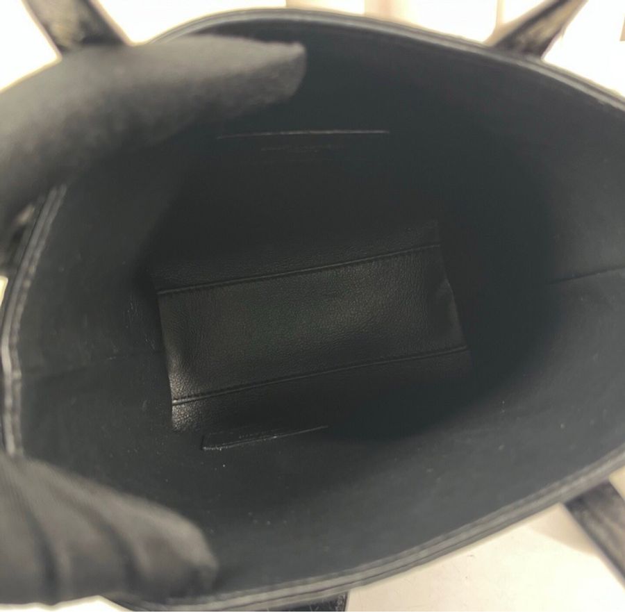【閒置超新🤩絕不撞包✨全網最低價‼️】YSL 芯片款 黑金鰐魚壓紋mini托特水桶包-8