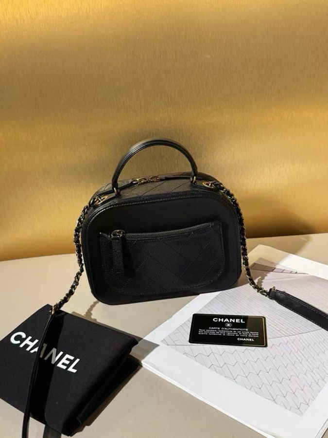 【威選精品|Chanel 黑金大雙C 相機包】-7