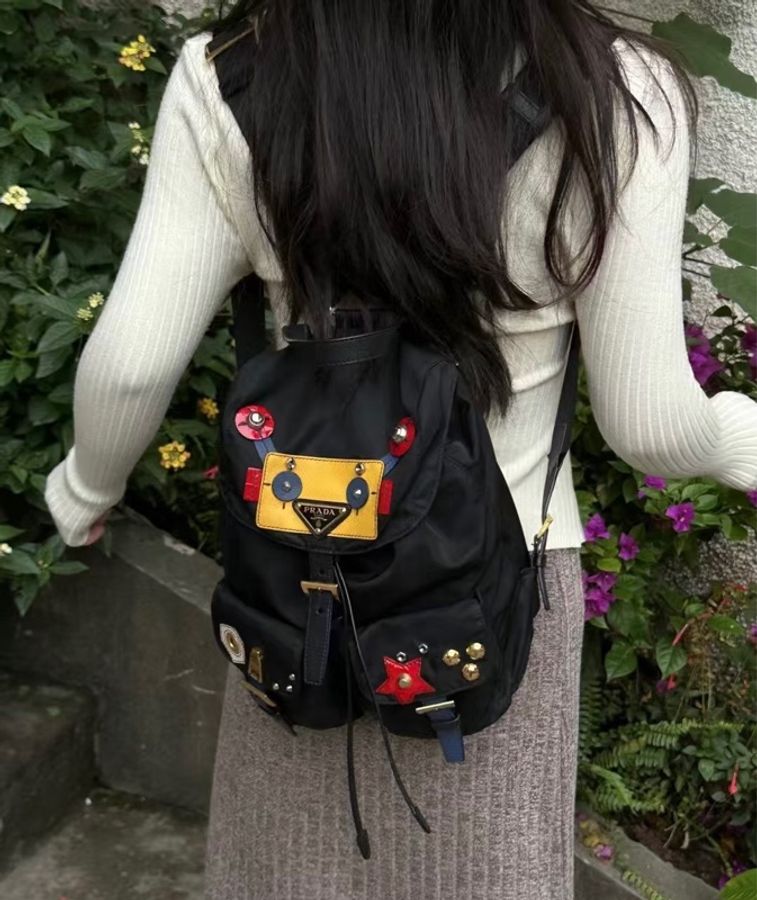 【威選精品|Prada 機器人降落傘後背包】-1