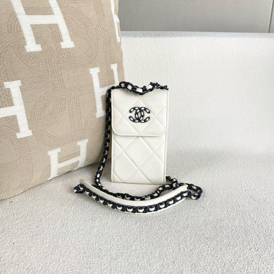 【威選精品|CHANEL 19 Bag 直式手機包】-2
