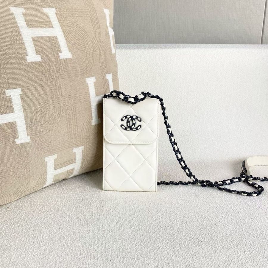 【威選精品|CHANEL 19 Bag 直式手機包】-5