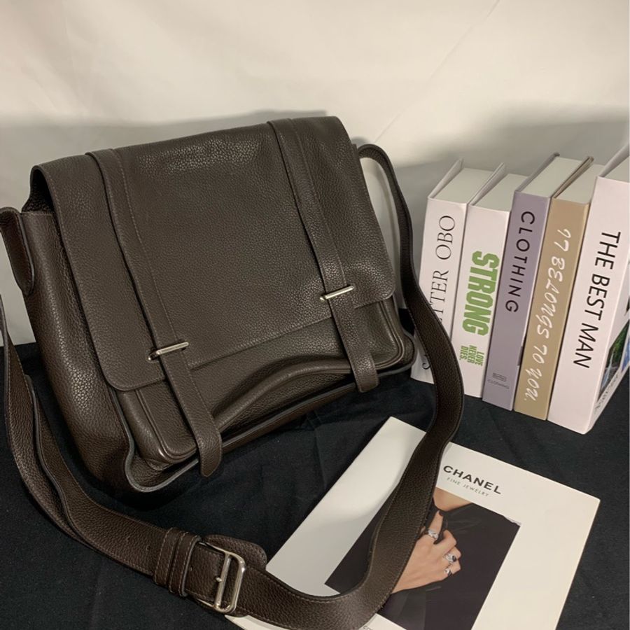 愛馬仕 Hermes  銀扣棕色男士郵差公文包 單肩斜挎包 框 P Togo皮-0
