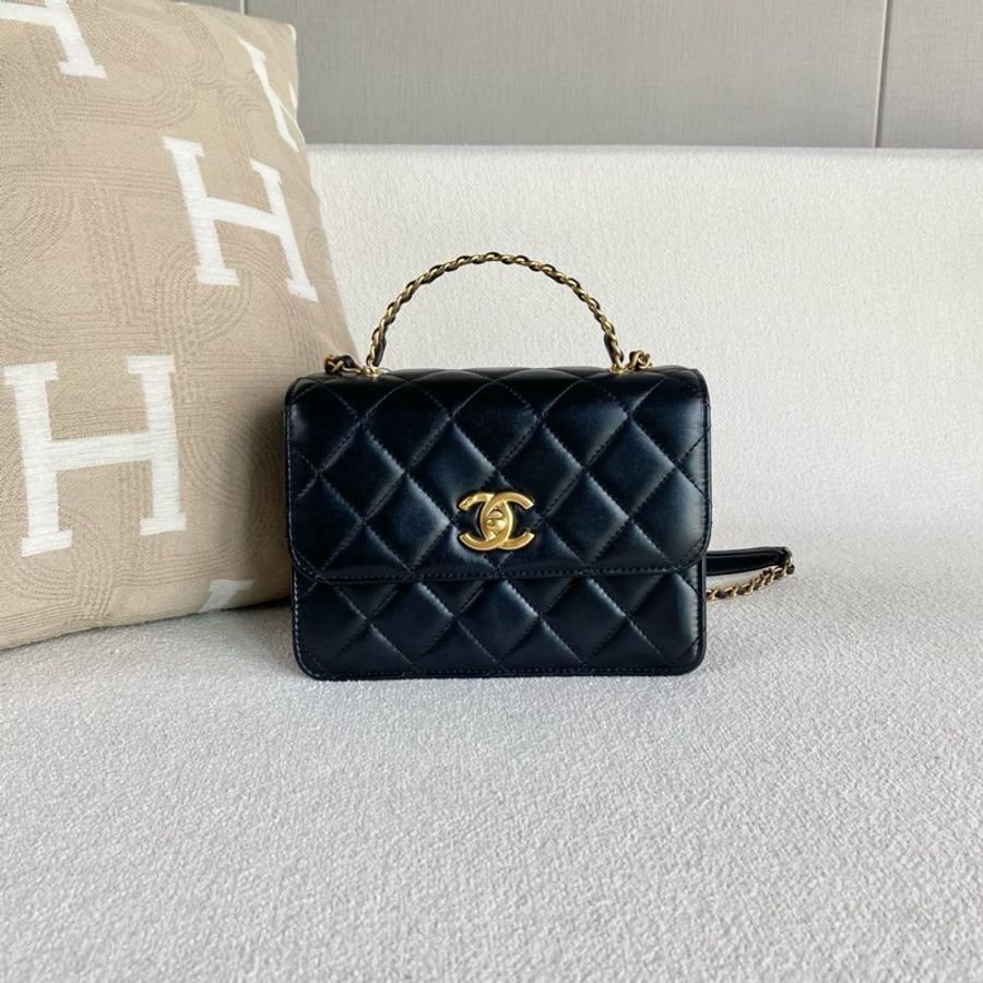 【威選精品|CHANEL 23P 黑金鏤空手柄豆腐包】-3