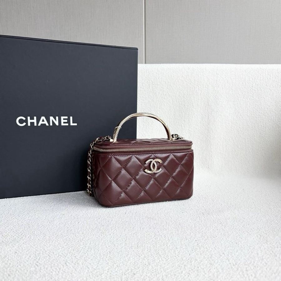 【威選精品|CHANEL 酒紅水鑽手柄盒子化妝包】-3