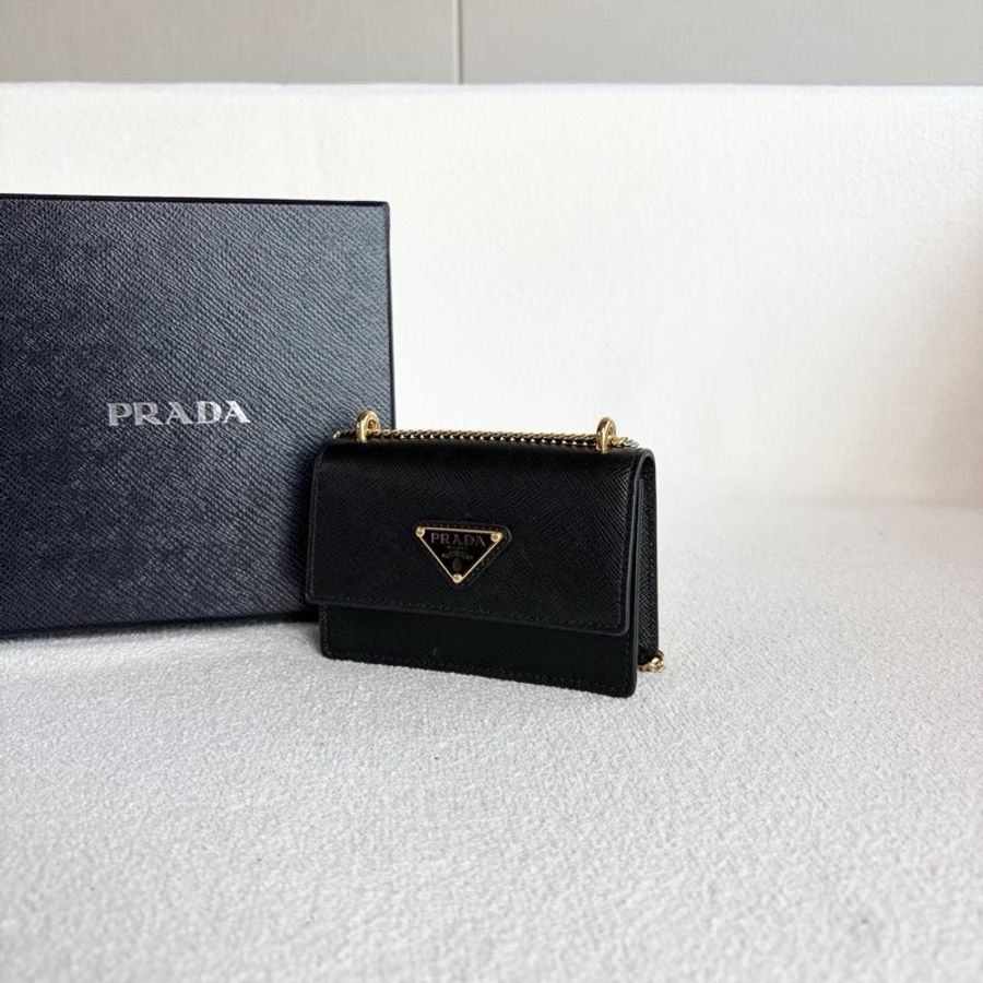 【威選精品|PRADA Saffiano 迷你鏈條卡片夾】-7