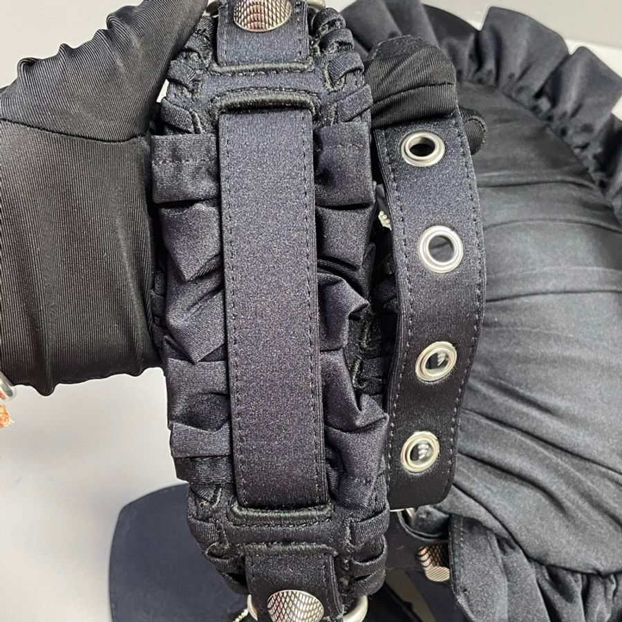 Balenciaga 巴黎世家 黑銀降落傘 le cagole xs 荷葉邊豌豆包 月牙包機車包肩背包斜背包-6
