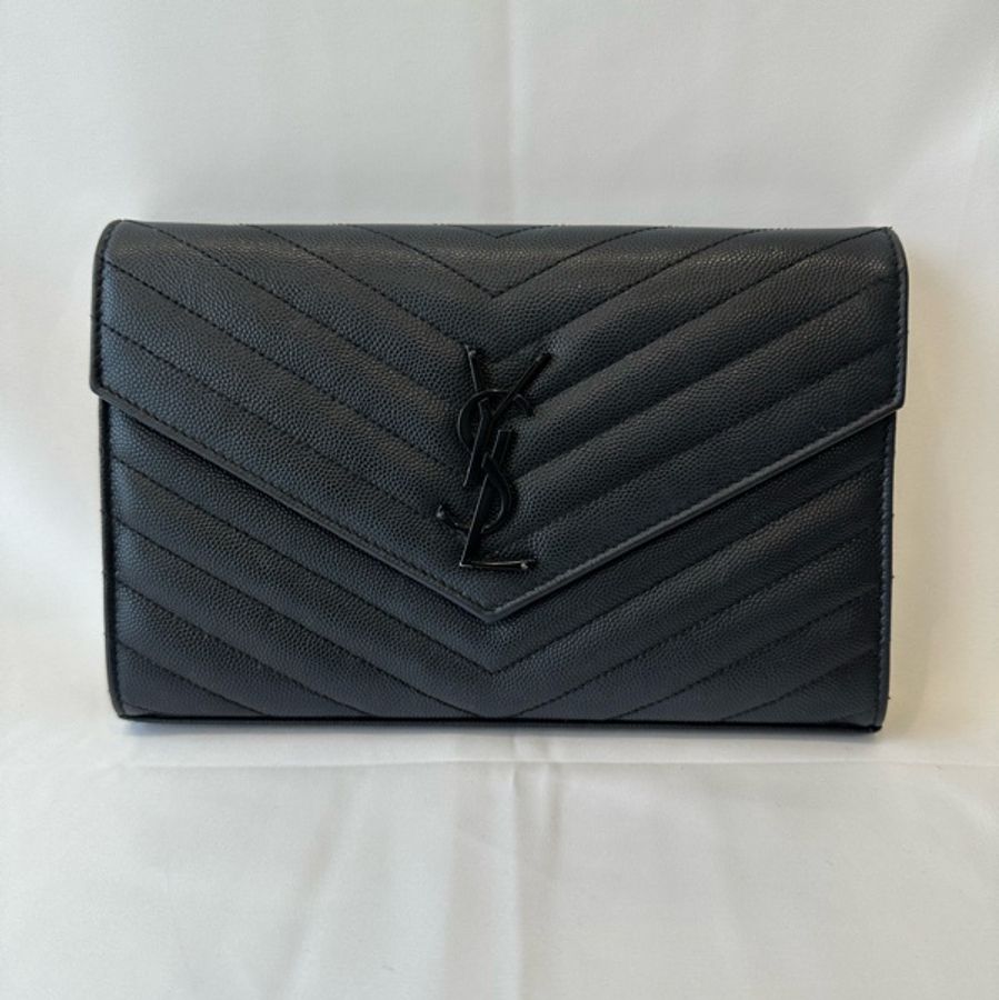 #高CP#現貨不用等#時尚有型#YSL 魚子醬信封包-5