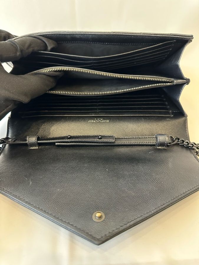 #高CP#現貨不用等#時尚有型#YSL 魚子醬信封包-13