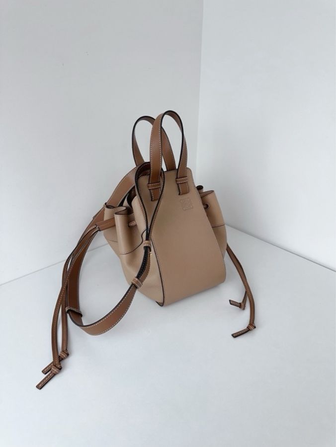 Loewe羅意威 Hammock吊床包-2