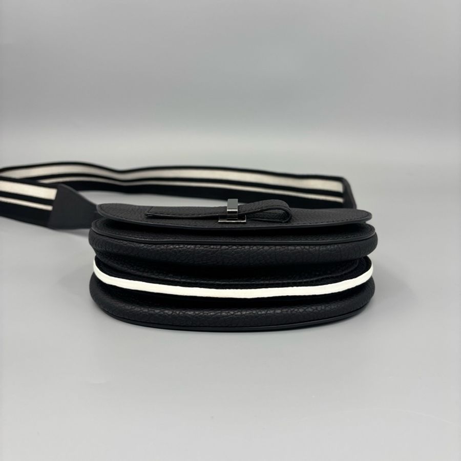 Delvaux 德爾沃 黑色荔枝牛皮小斜背包斜挎包 肩背包 小廢包 99新-2
