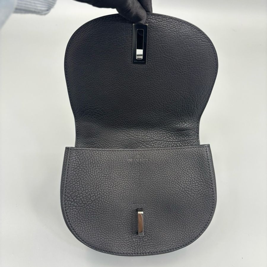 Delvaux 德爾沃 黑色荔枝牛皮小斜背包斜挎包 肩背包 小廢包 99新-7