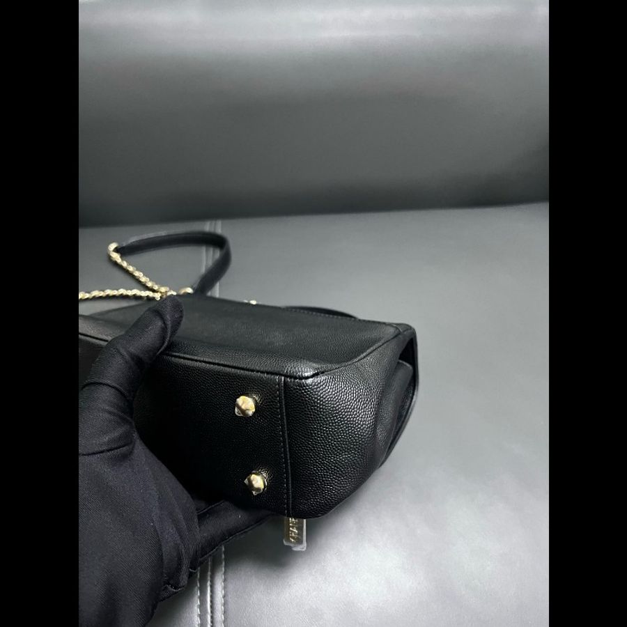 Chanel small affinity
黑金郵差-17