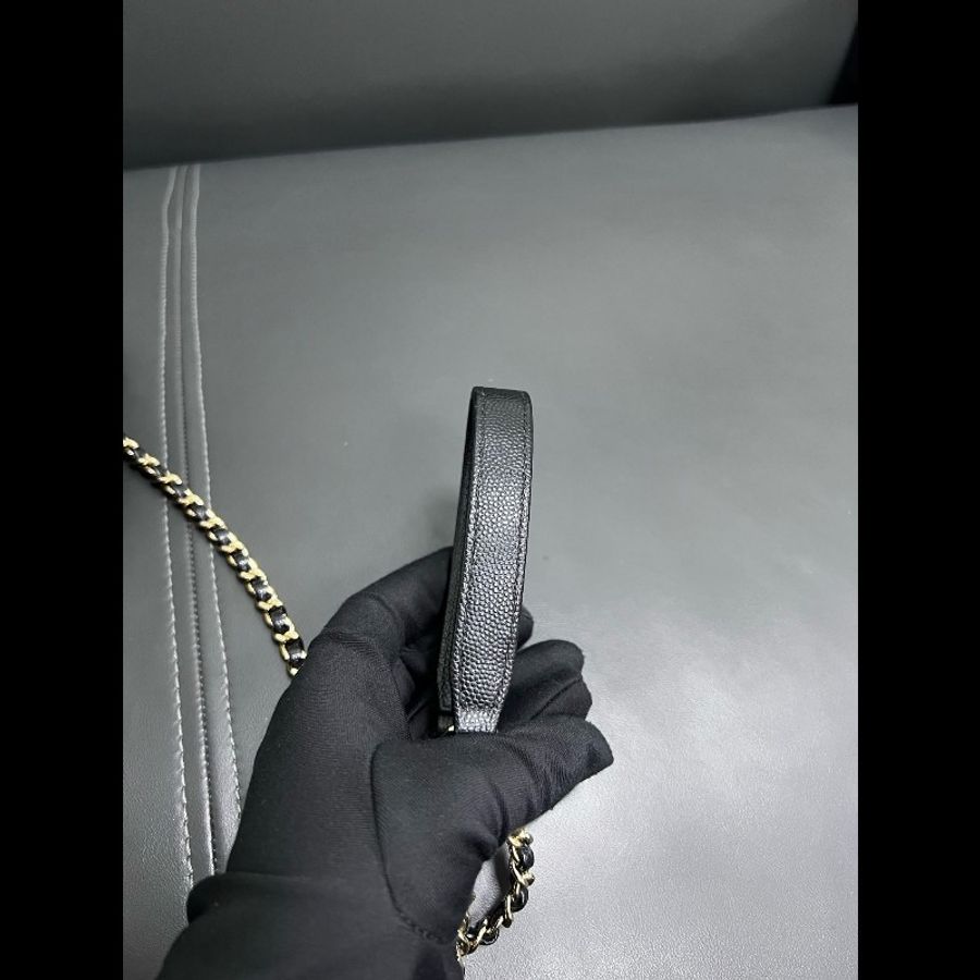 Chanel small affinity
黑金郵差-22