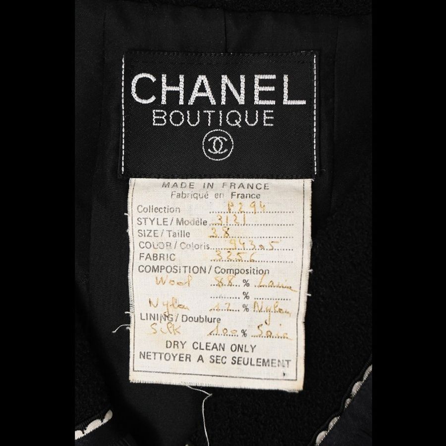 Chanel 94年秀款深蓝色羊毛白线滚边四口袋上衣外套半裙套装-15