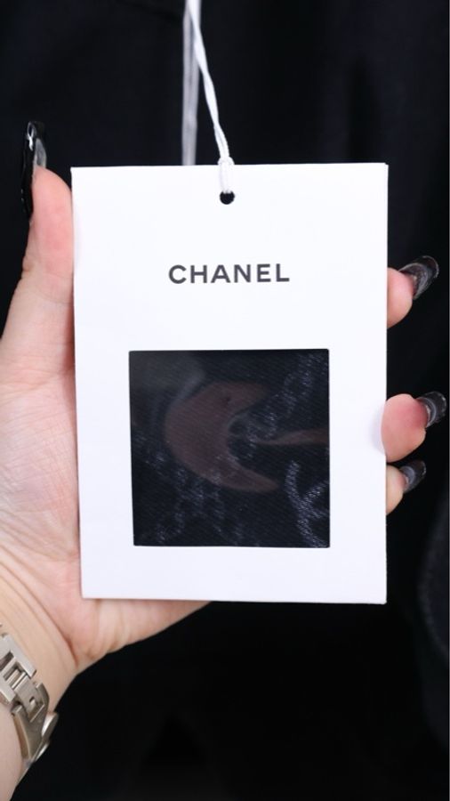 Chanel 23A达喀尔隐藏款cc黑色丹宁牛仔山茶花满印牛仔外套-36