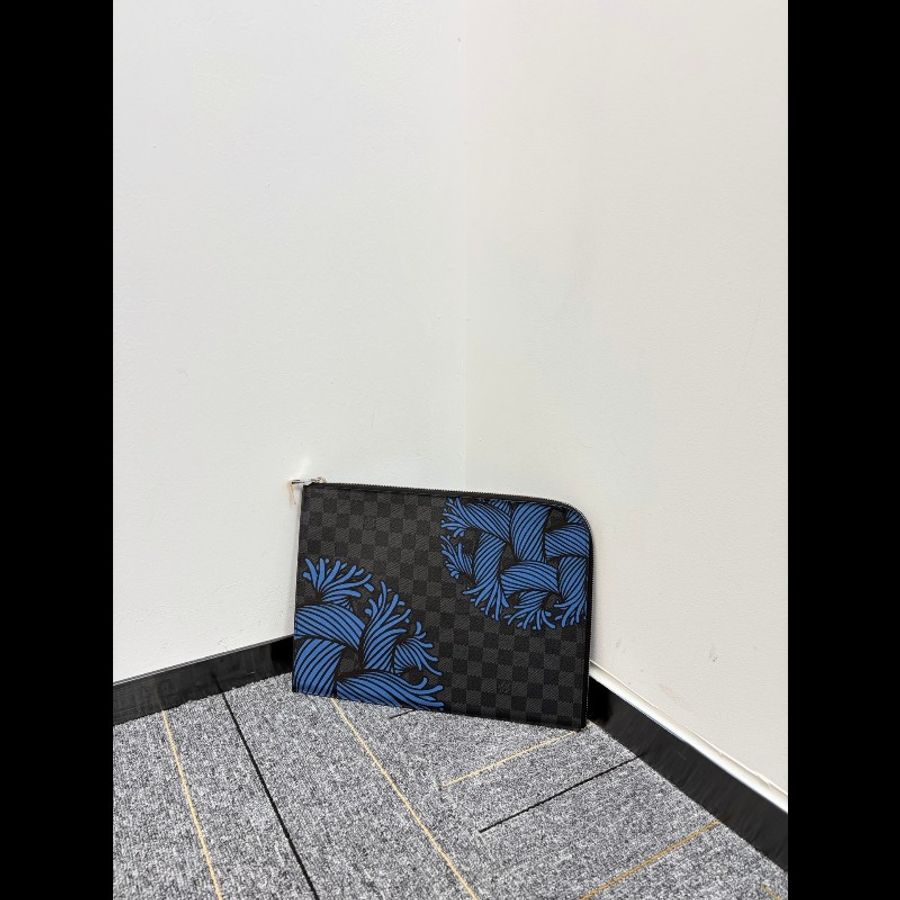 LV JOUR藤原浩聯名款藤蔓繩結手拿包,黑棋盤格,銀扣-2
