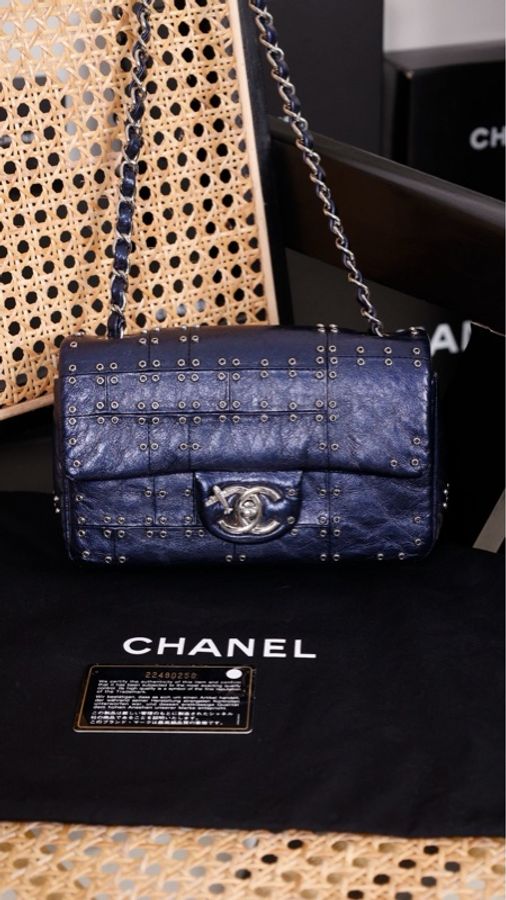 Chanel 22开飞行系列蓝色油蜡皮铆钉大mini cf单肩包-0
