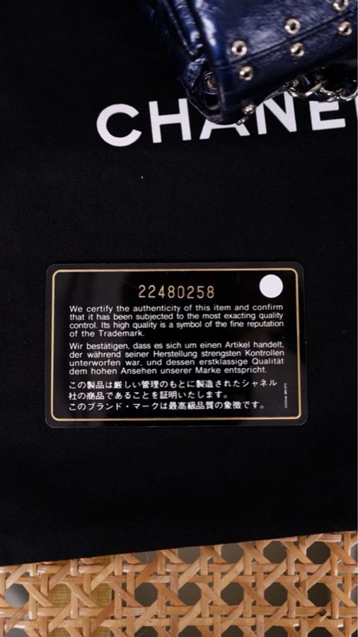 Chanel 22开飞行系列蓝色油蜡皮铆钉大mini cf单肩包-10