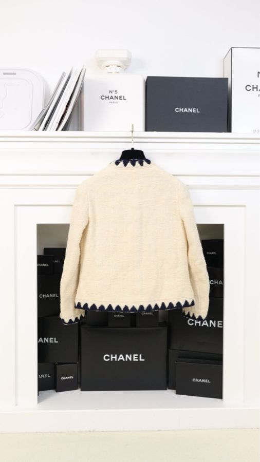 Chanel 1992年秋冬高定系列黑白三角滚边四口袋外套-1