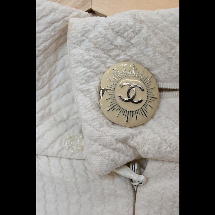 Chanel 11年白色V领无袖连衣裙-10