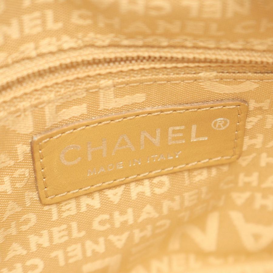 香奈兒 (CHANEL) 標誌手提包,粒面小牛皮,黑色,二手,女士,帶銀色五金配件 (SHW)、CC 標誌和 Coco 徽標-3