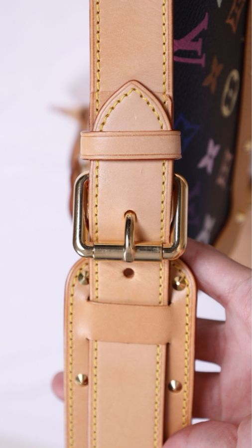 LV x 村上隆限定03年黑三彩马毛奶牛纹苏哈里手提包-36