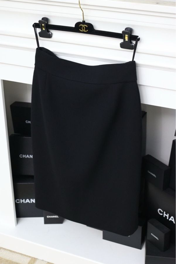 Chanel 92年秋冬皮扣皮革编花滚边黑金扣外套半裙套装-4