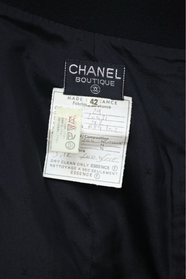 Chanel 92年秋冬皮扣皮革编花滚边黑金扣外套半裙套装-16