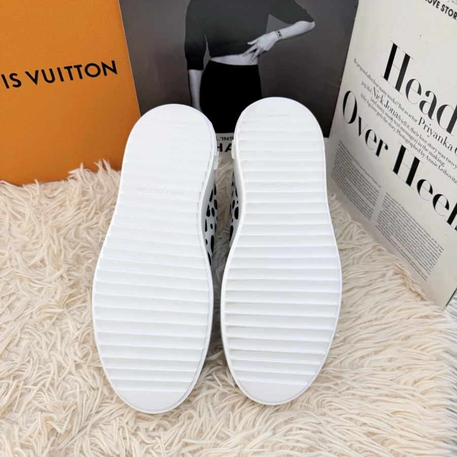 Louis vuitton/路易威登 lv 女款低幫板鞋 休閒鞋 波點 運動鞋 草間彌生聯名 尺碼36.5-7