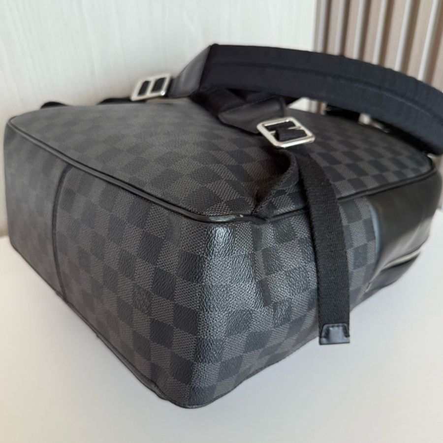 Louis Vuitton 路易威登 黑武士 棋盤格 雙肩包 尺寸30*17*39-18