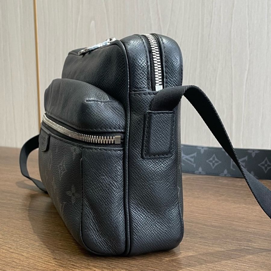 Louis Vuitton 路易威登 黑武士 郵差包 尺寸 24*9*17.5-2