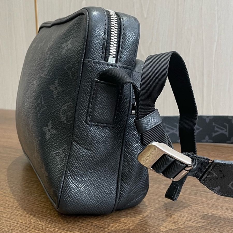 Louis Vuitton 路易威登 黑武士 郵差包 尺寸 24*9*17.5-9