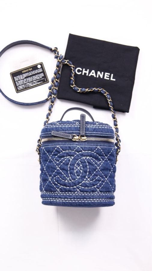 Chanel 28开丹宁牛仔外缝线CC发财包水桶包单肩包-0
