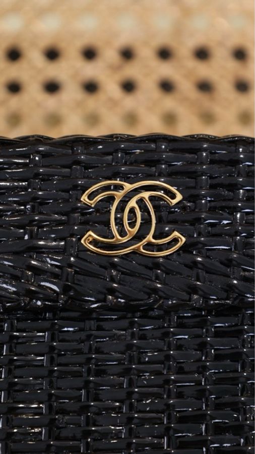 Chanel 5开黑金藤编方形盒子单肩包-14