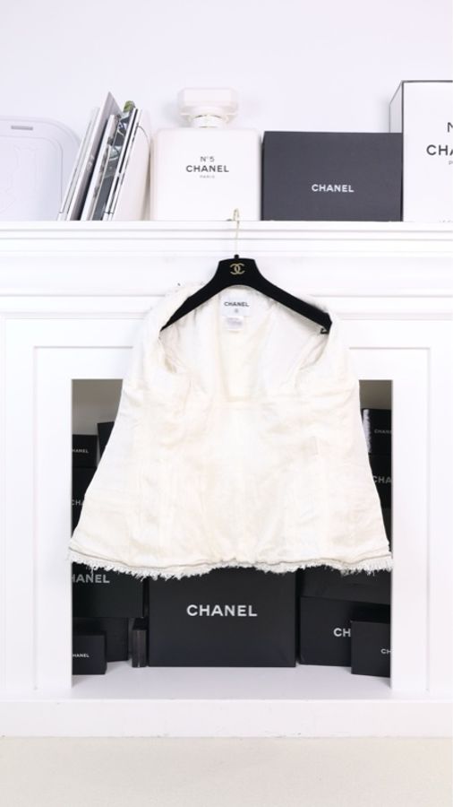 Chanel 09年春夏系列秀款黑白流苏滚边圆领两口袋外套半裙套装FR38 24/5-8