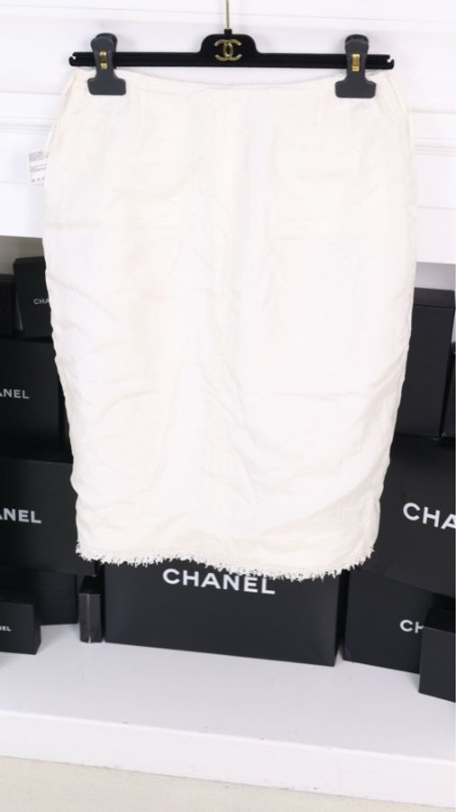 Chanel 09年春夏系列秀款黑白流苏滚边圆领两口袋外套半裙套装FR38 24/5-11