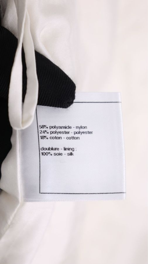 Chanel 09年春夏系列秀款黑白流苏滚边圆领两口袋外套半裙套装FR38 24/5-14