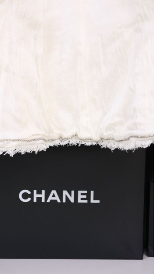 Chanel 09年春夏系列秀款黑白流苏滚边圆领两口袋外套半裙套装FR38 24/5-29