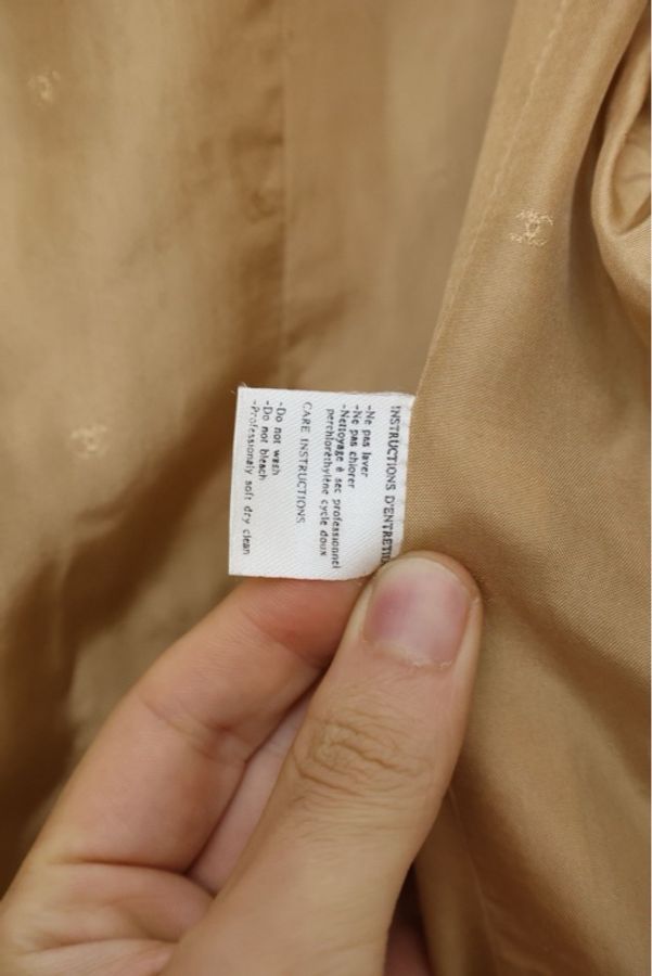 Chanel 94年春夏金色两口袋crop外套吊带裙套装-19