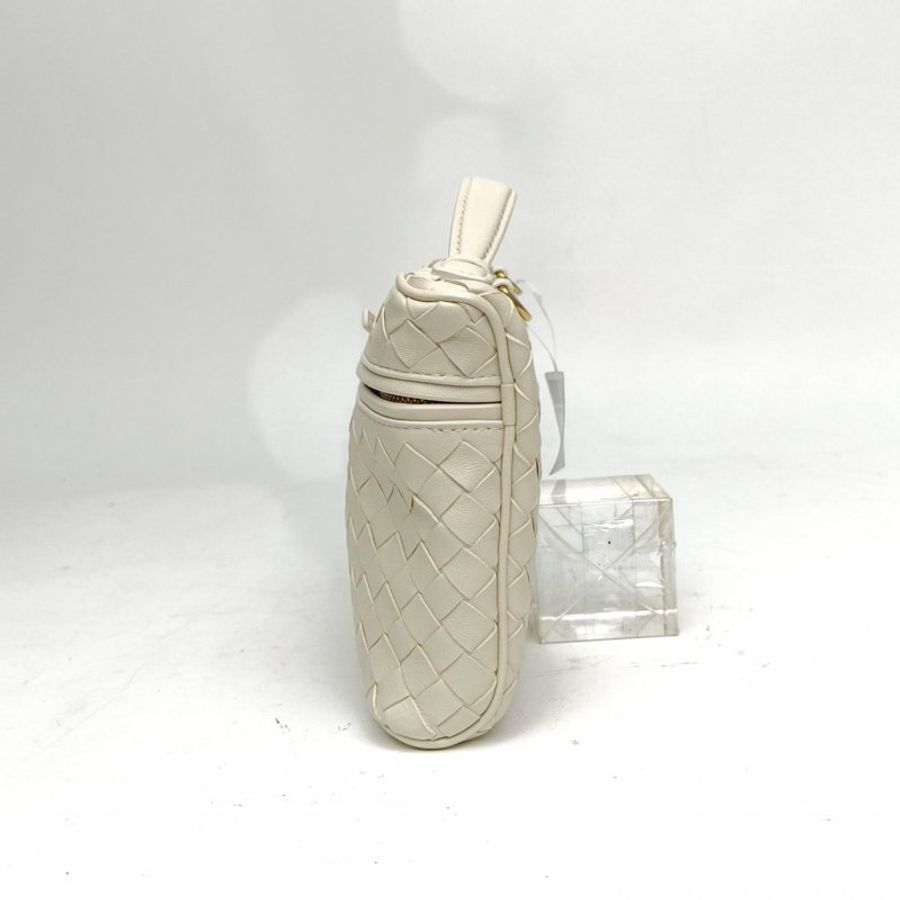 BOTTEGA VENETA 米白色牛皮Softvanity編織鏈條包肩背包-1